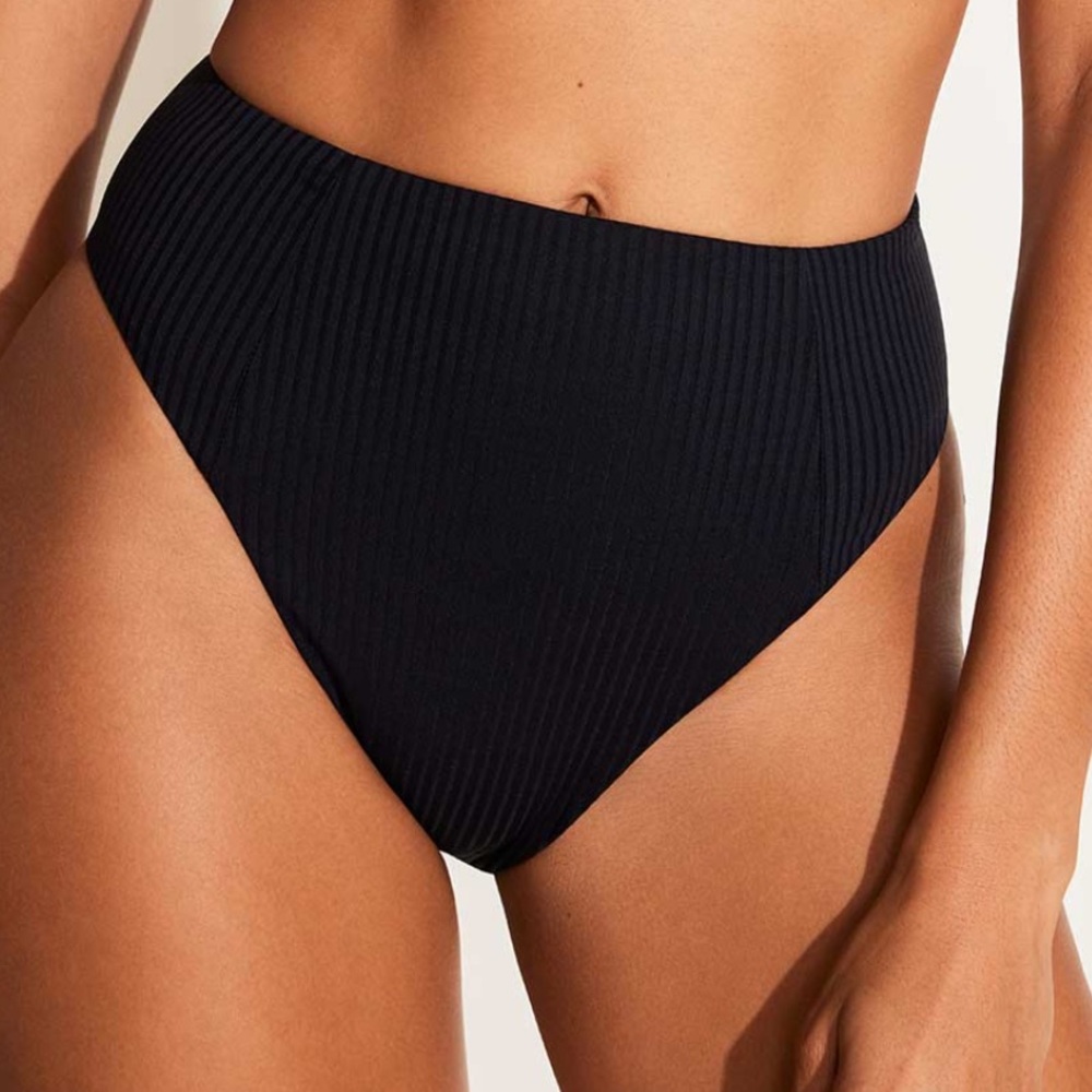 Vitamin A Sienna High Waist Bottom Size Small